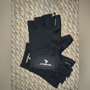 Atercel workout gloves